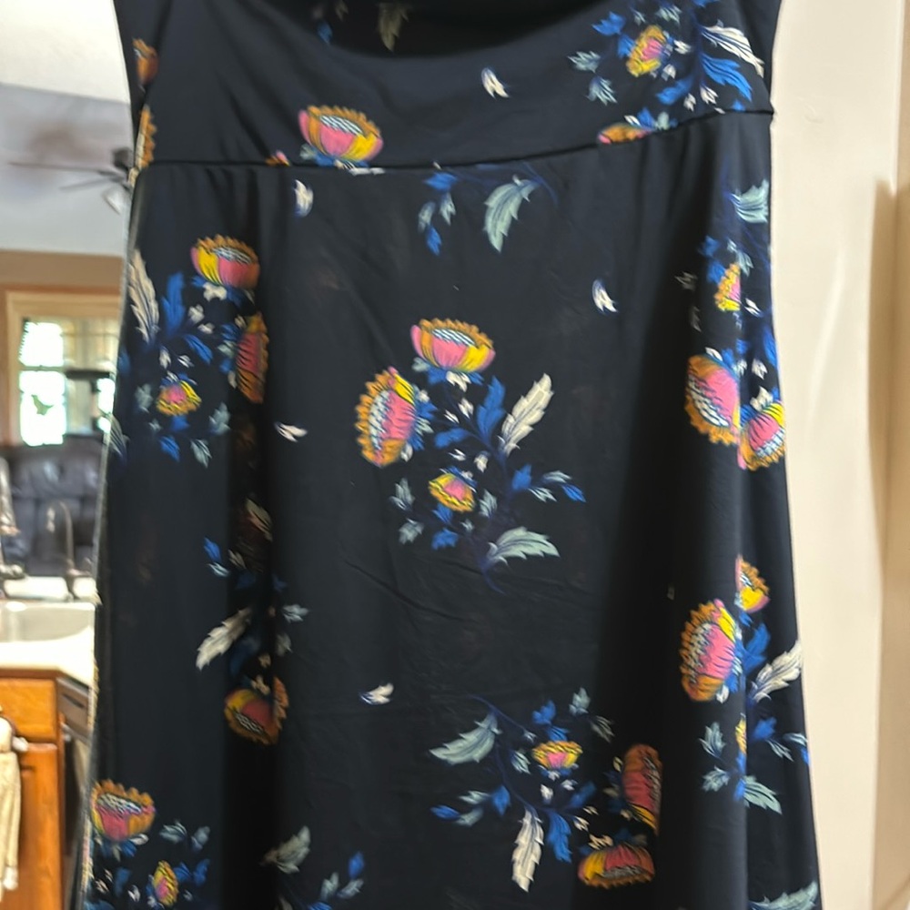 Azure skirt from Lularoe. Size L. Excellent condition wear 3 times.